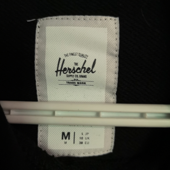 🌸 NWT Black Herschel Hoodie🌸 - Picture 3 of 5